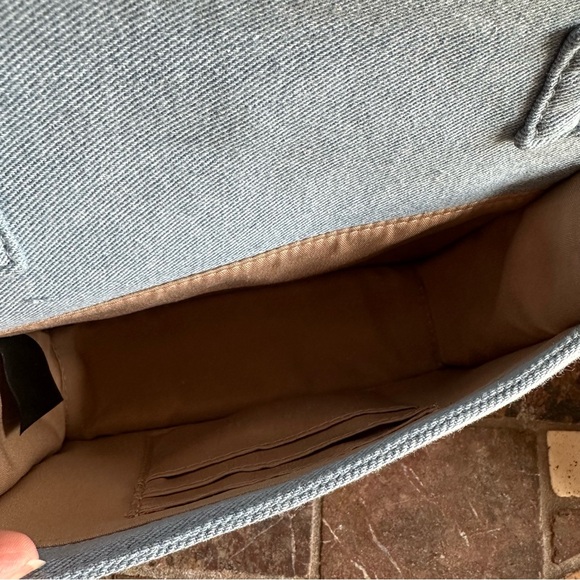 Nanette Lepore Laiela Vintage Light Denim Bow Crossbody Purse with Bracelets NWT - Picture 4 of 16